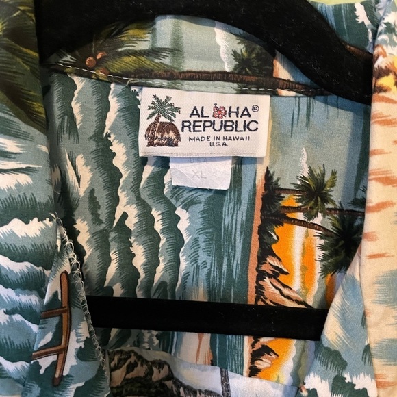 Aloha Republic Sunset Hawaiian Men’s Shirt XL - Picture 3 of 6